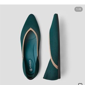 Vivaia Woman’s Pointed-Toe V-Cut Flats (Vienna 2.0) Color: Green Peacock Sz10.5